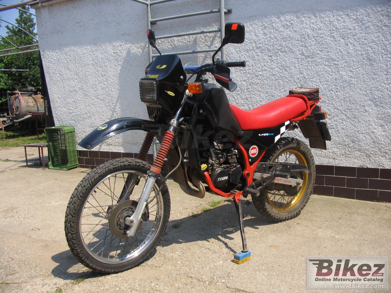 Big kia xr 125 tiger picture and wallpaper from Bikez.com